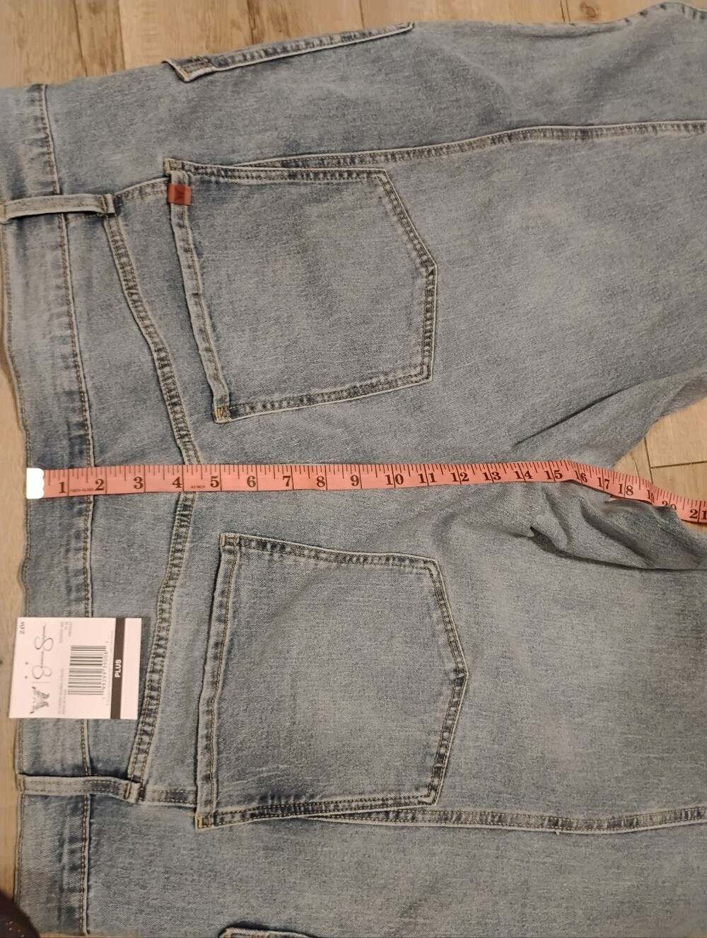Jessica Simpson Cherry Barrel Utility Patch Jean in Medium Wash Size Plus 24W - Picture 9 of 16